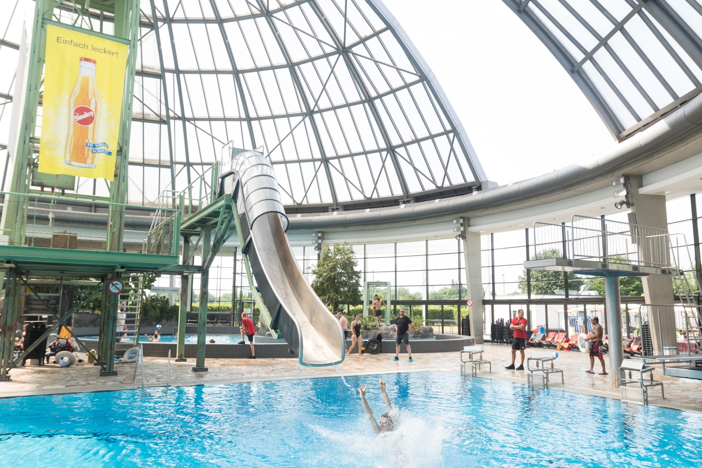 Bild für Der AQUApark Oberhausen – Erleben Sie Deutschlands erstes Bergbau-Erlebnisbad!